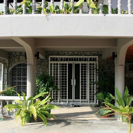 Morning Glory Guest House Kuching Dış mekan fotoğraf