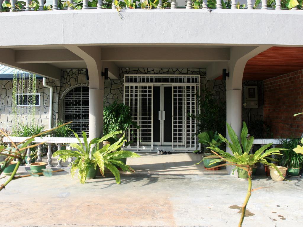 Morning Glory Guest House Kuching Dış mekan fotoğraf