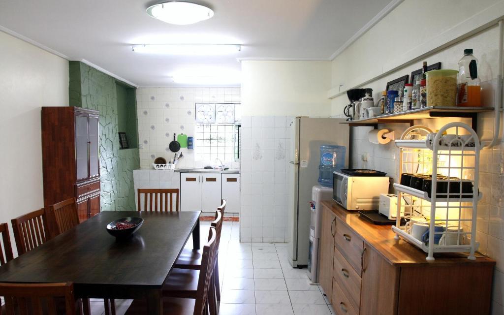 Morning Glory Guest House Kuching Dış mekan fotoğraf
